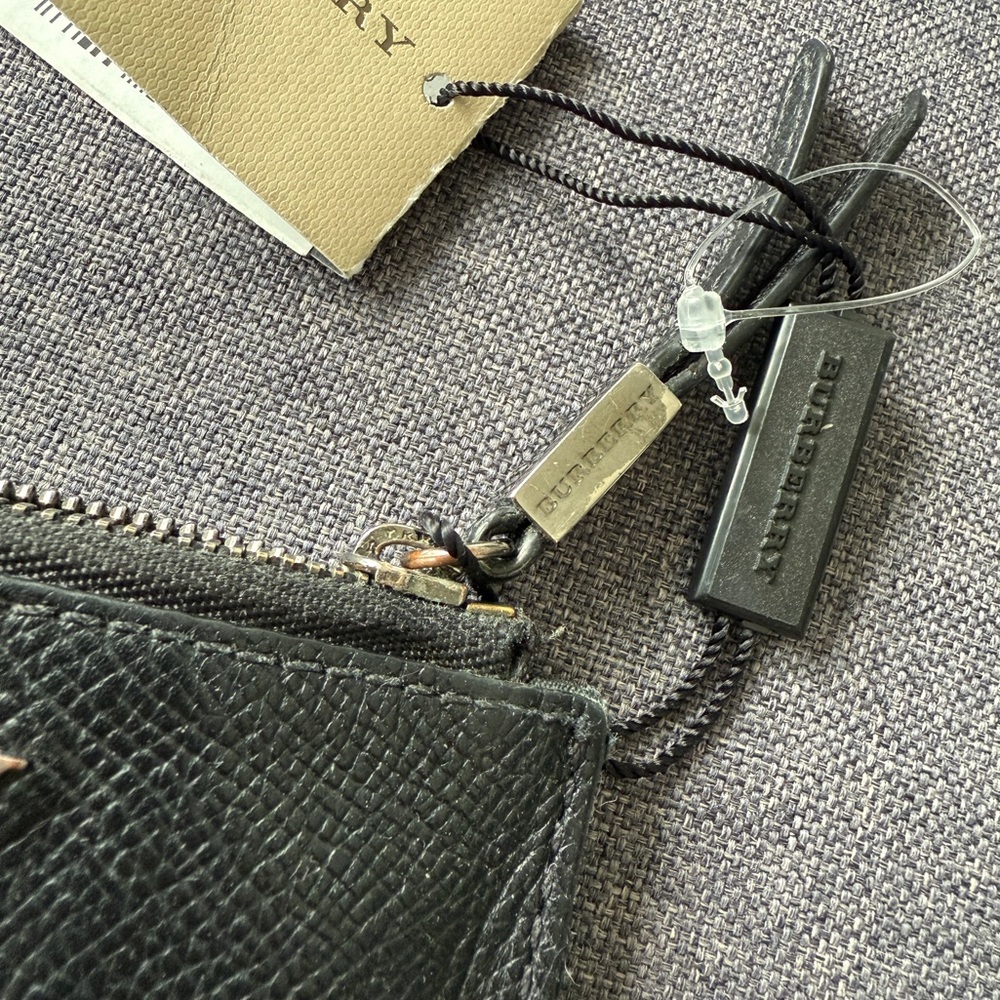 Burberry Compact Wallet - Picture 4 of 7